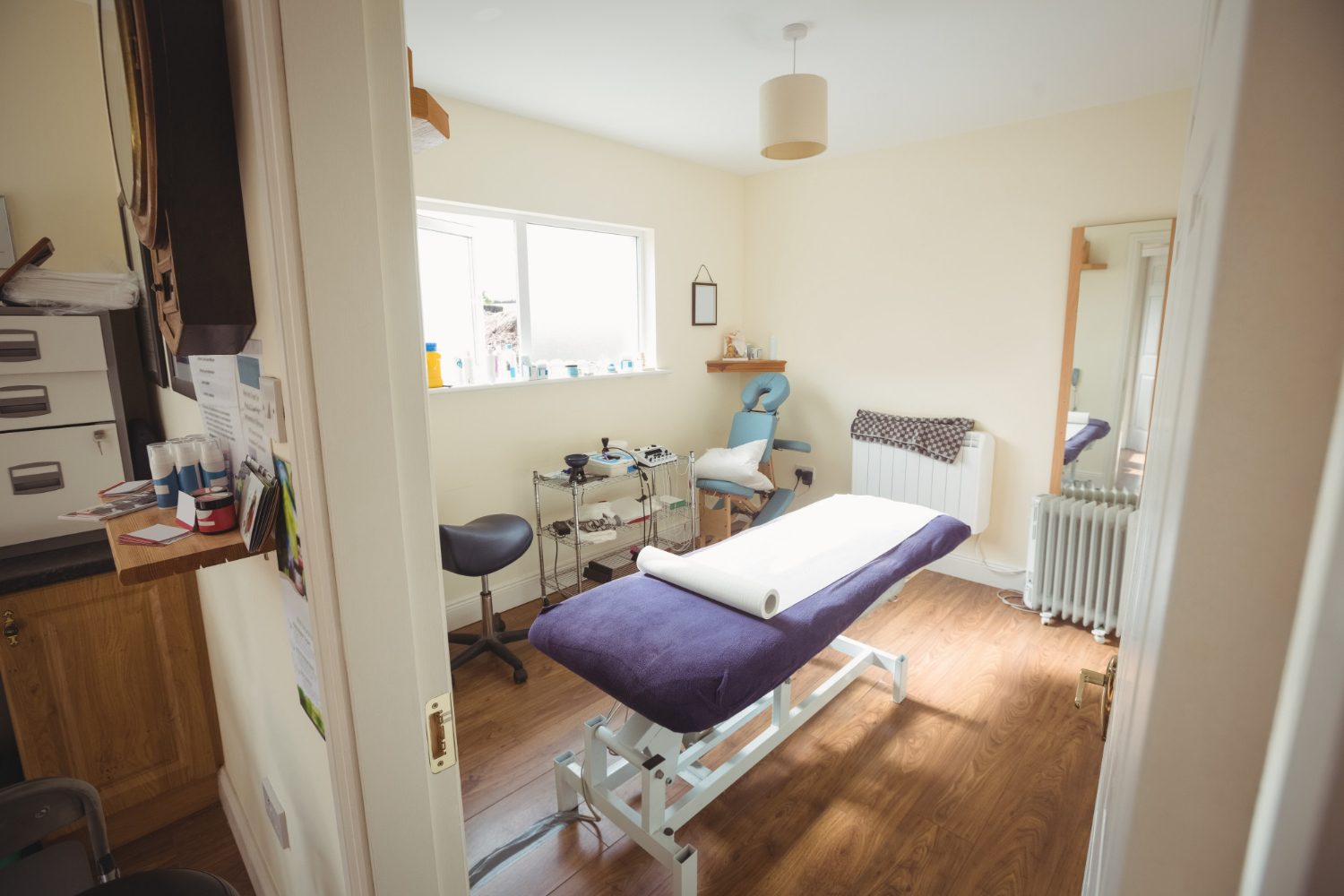 examination-bed-dry-needling-clinic